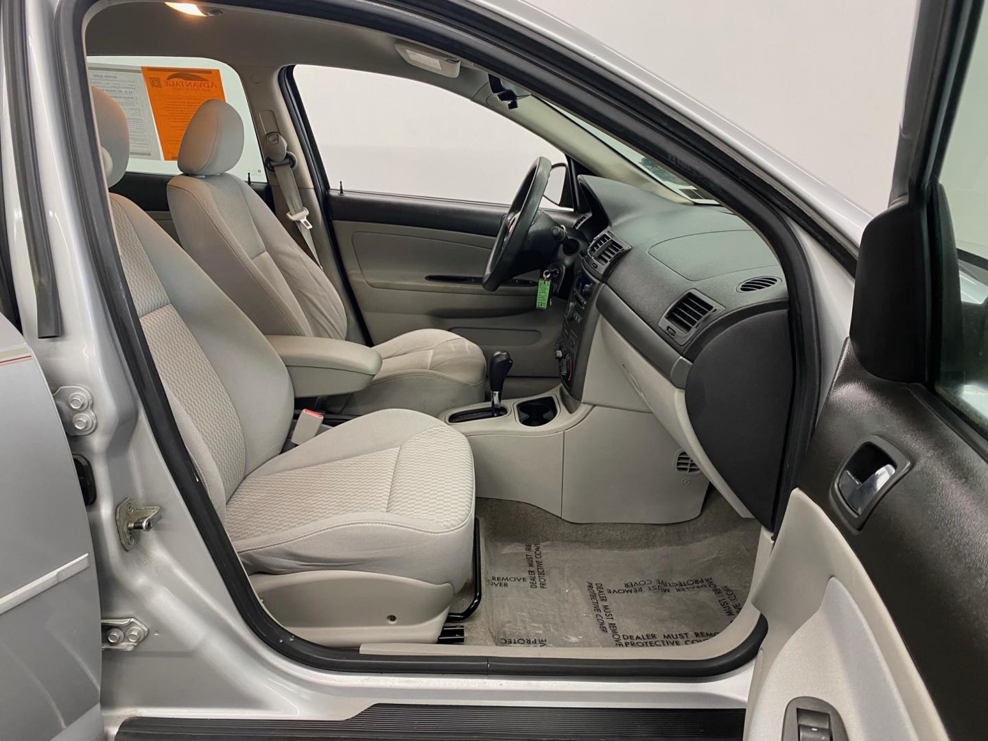 2008 SILVER /white Chevrolet Cobalt (1G1AL58F487) , located at 533 S West End Blvd., Quakertown, PA, 18951, (877) 257-4995, 40.343994, -75.303604 - INCLUDED IN THE SALE PRICE OF EVERY VEHICLE: 48 Hour Money Back Guarantee 6 Month - 6,000 Mile Warranty Brand New PA State Inspection & Emission $10 Oil Changes for the Life of the Loan Complete CARFAX - Photo#5